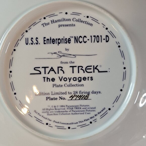 Star Trek The Voyagers Plate - U.S.S Enterprise NCC-1701-D Plate - Picture 4 of 9
